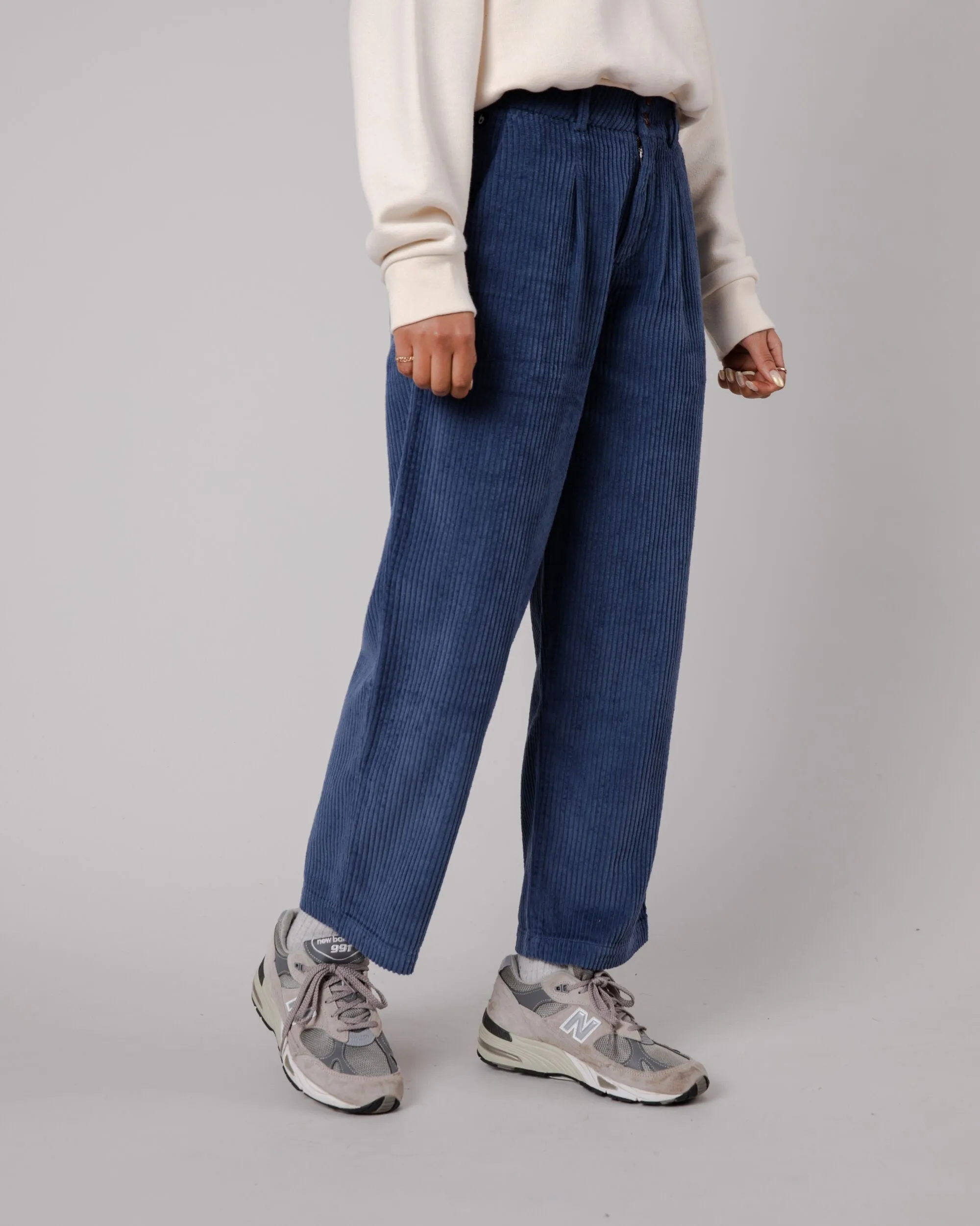 Corduroy Pleated Pants Indigo