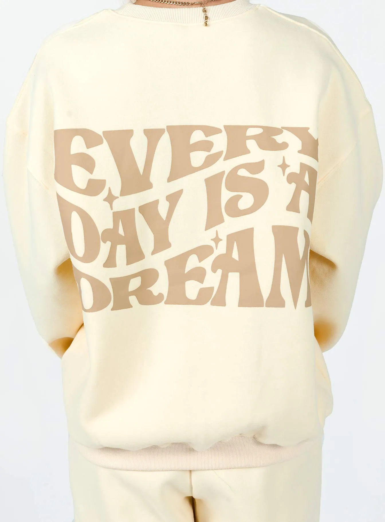 Everyday Dreaming Sweatshirt Beige