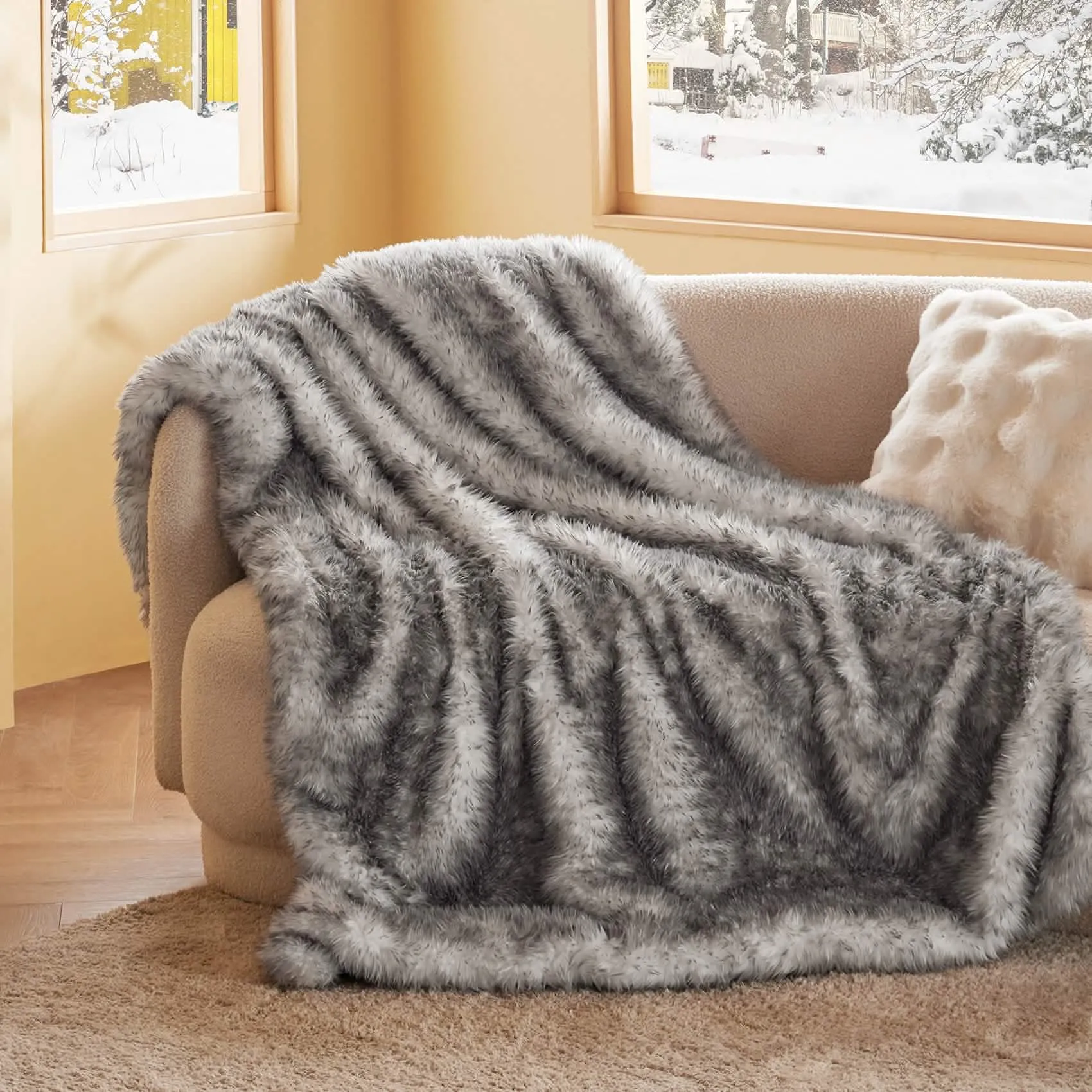 Luxury Plush Long Pile Faux Fur Blanket