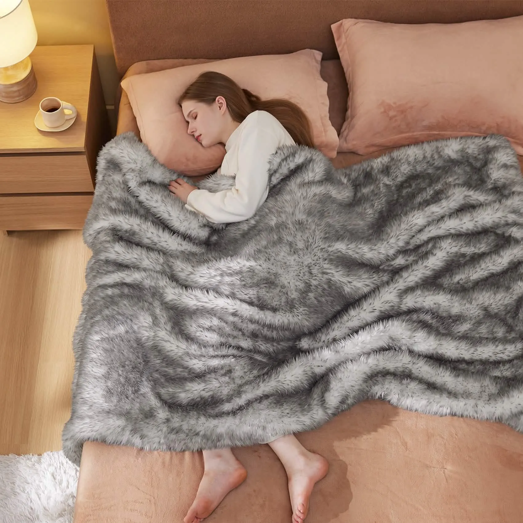 Luxury Plush Long Pile Faux Fur Blanket