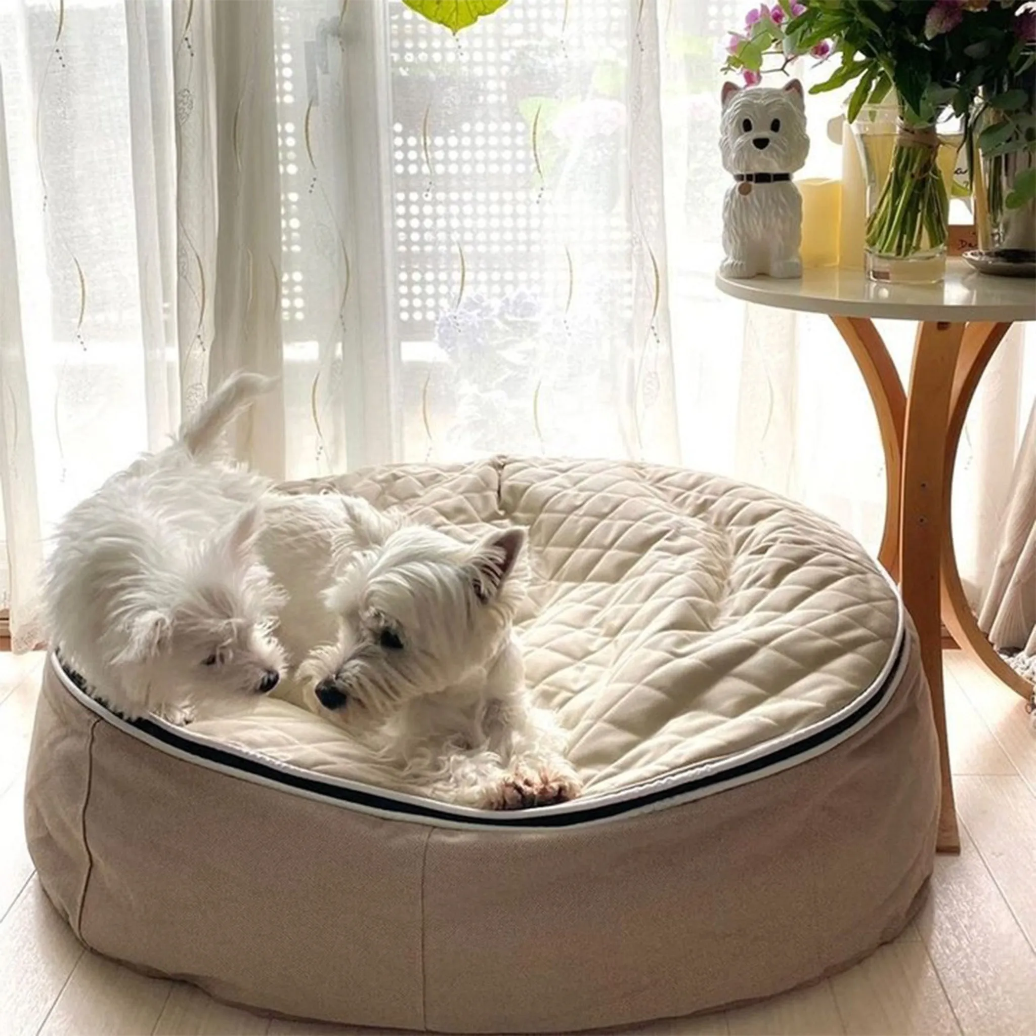 Medium Luxury Dog Bed - Interior/Outdoor