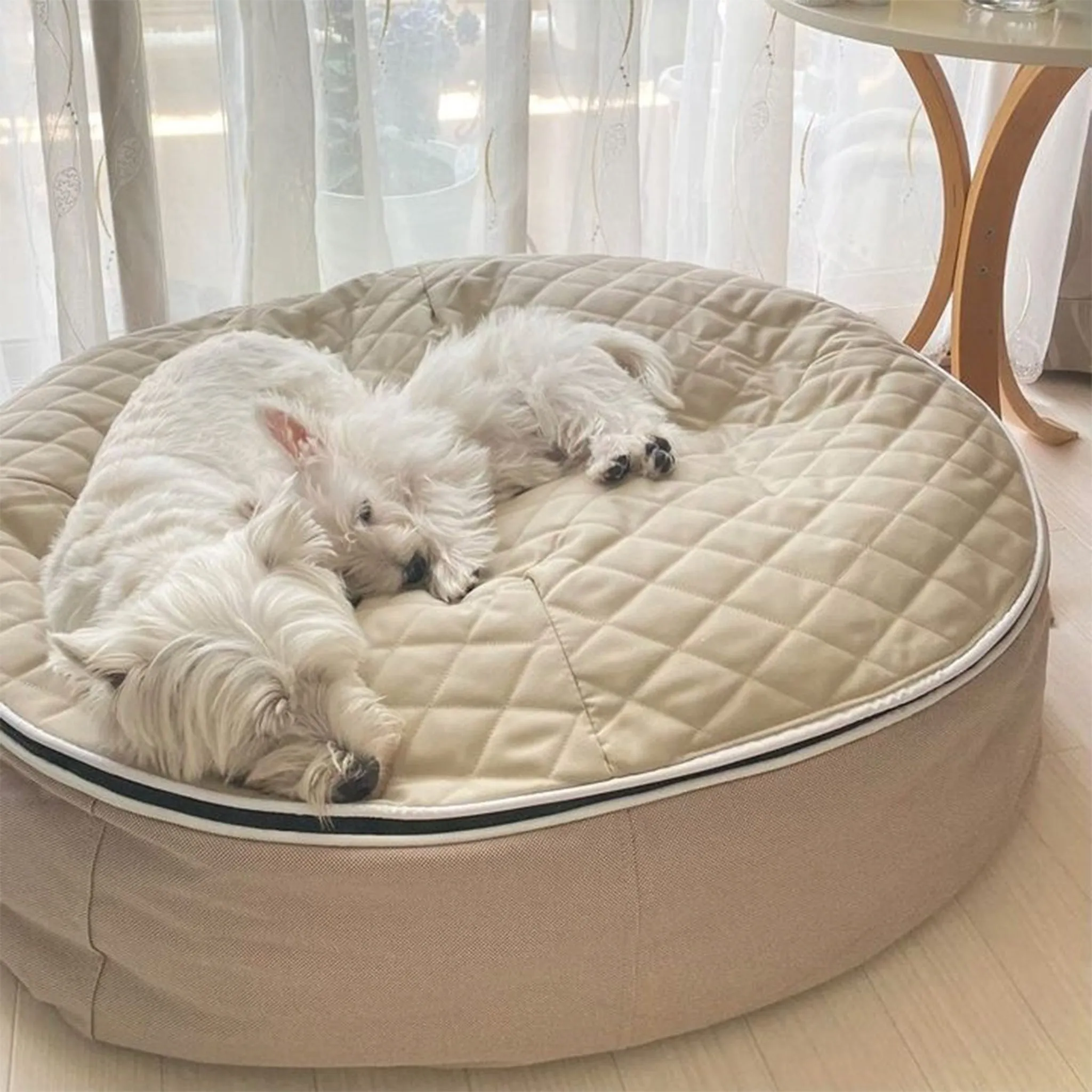 Medium Luxury Dog Bed - Interior/Outdoor