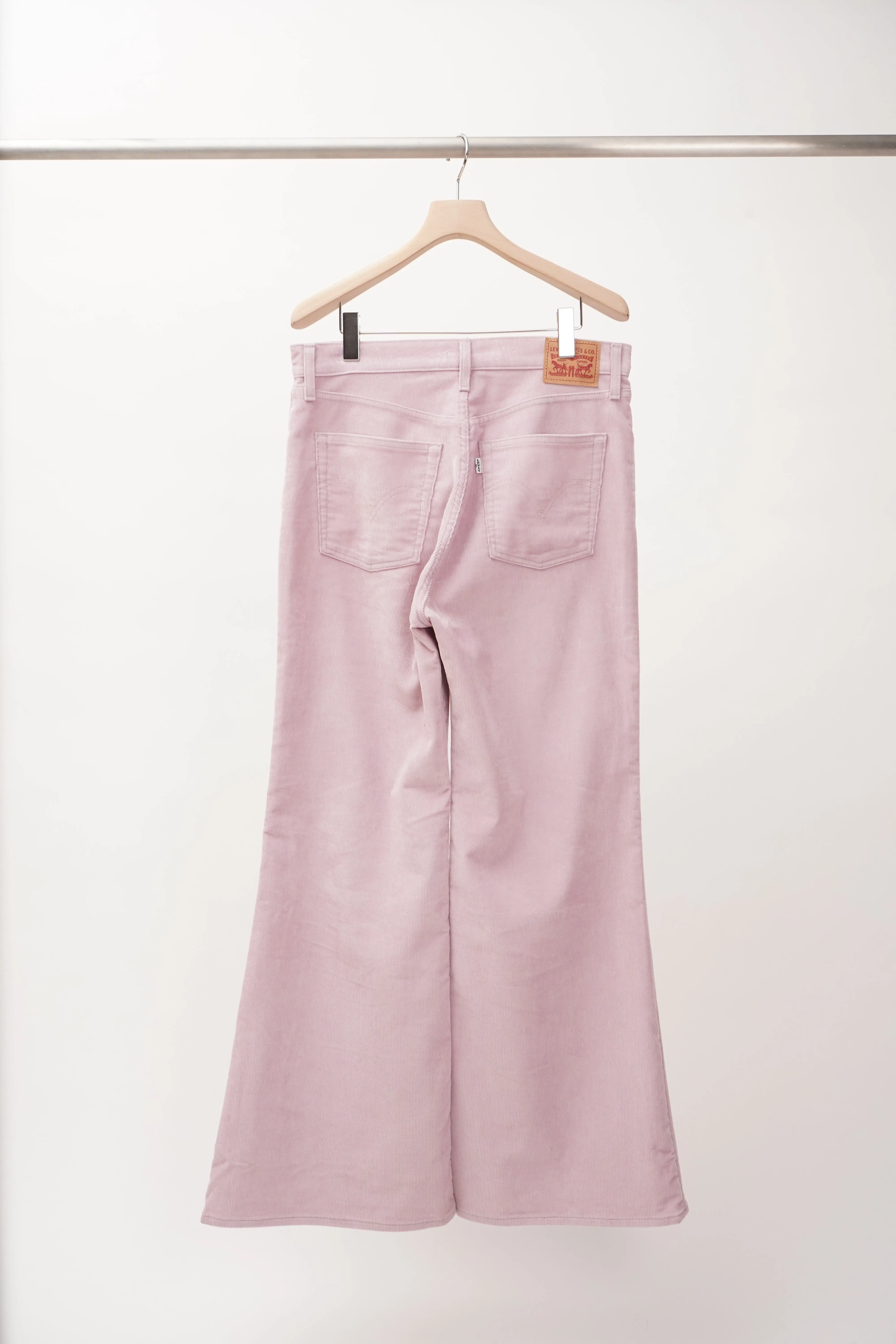 "Levi's" -Flare Corduroy Pants-