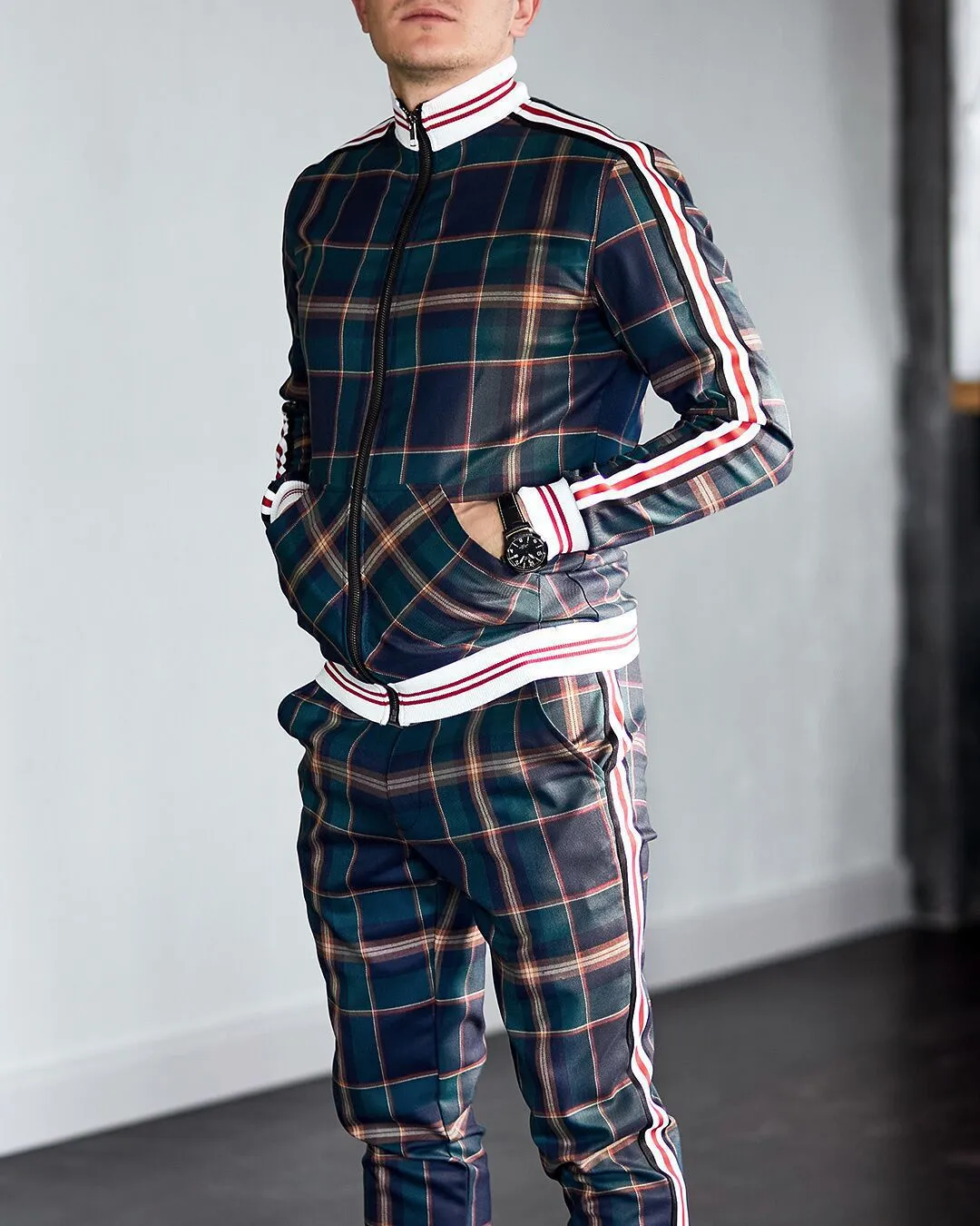 Stylish Guardsmen Matching Plaid Set Track Suits