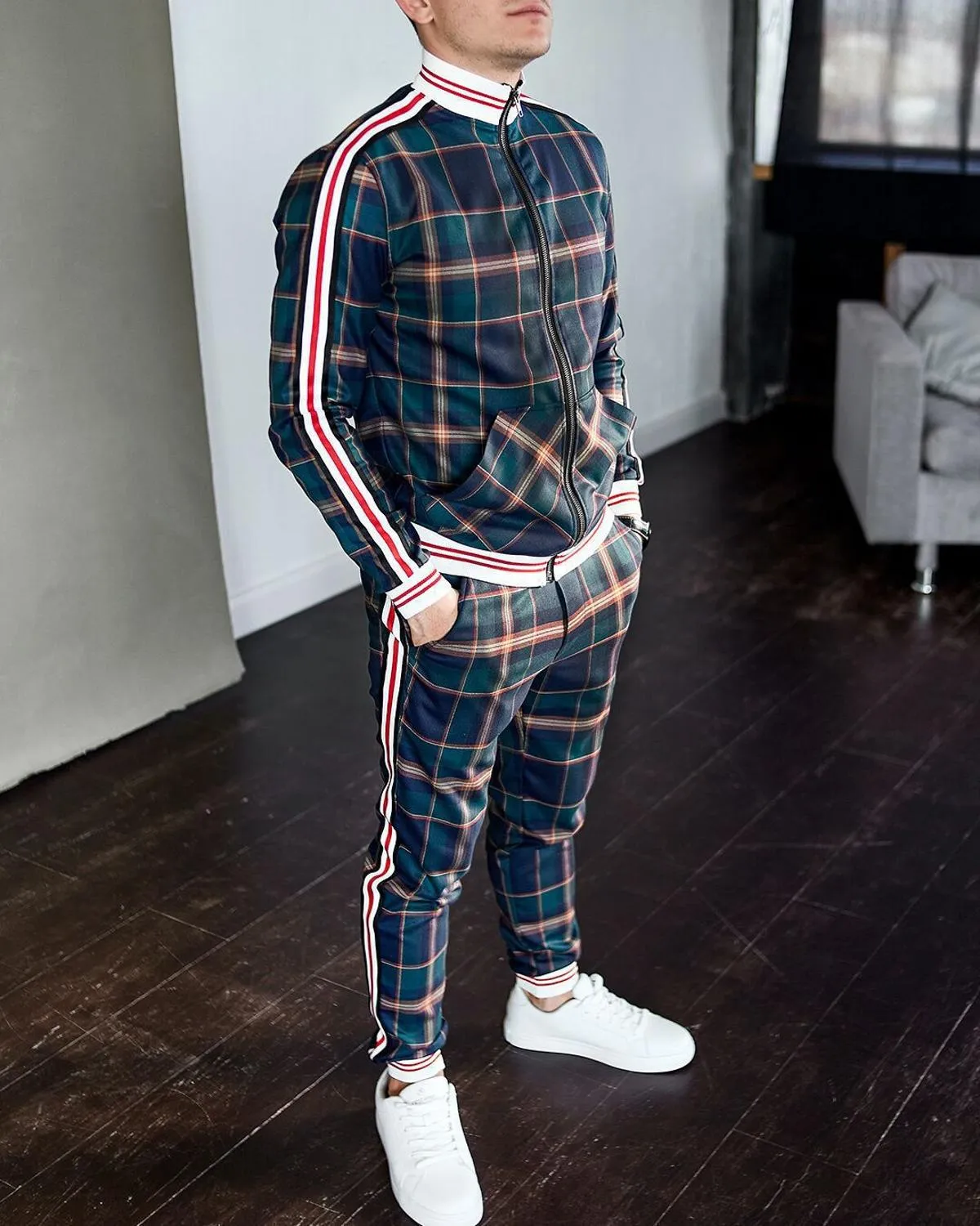 Stylish Guardsmen Matching Plaid Set Track Suits