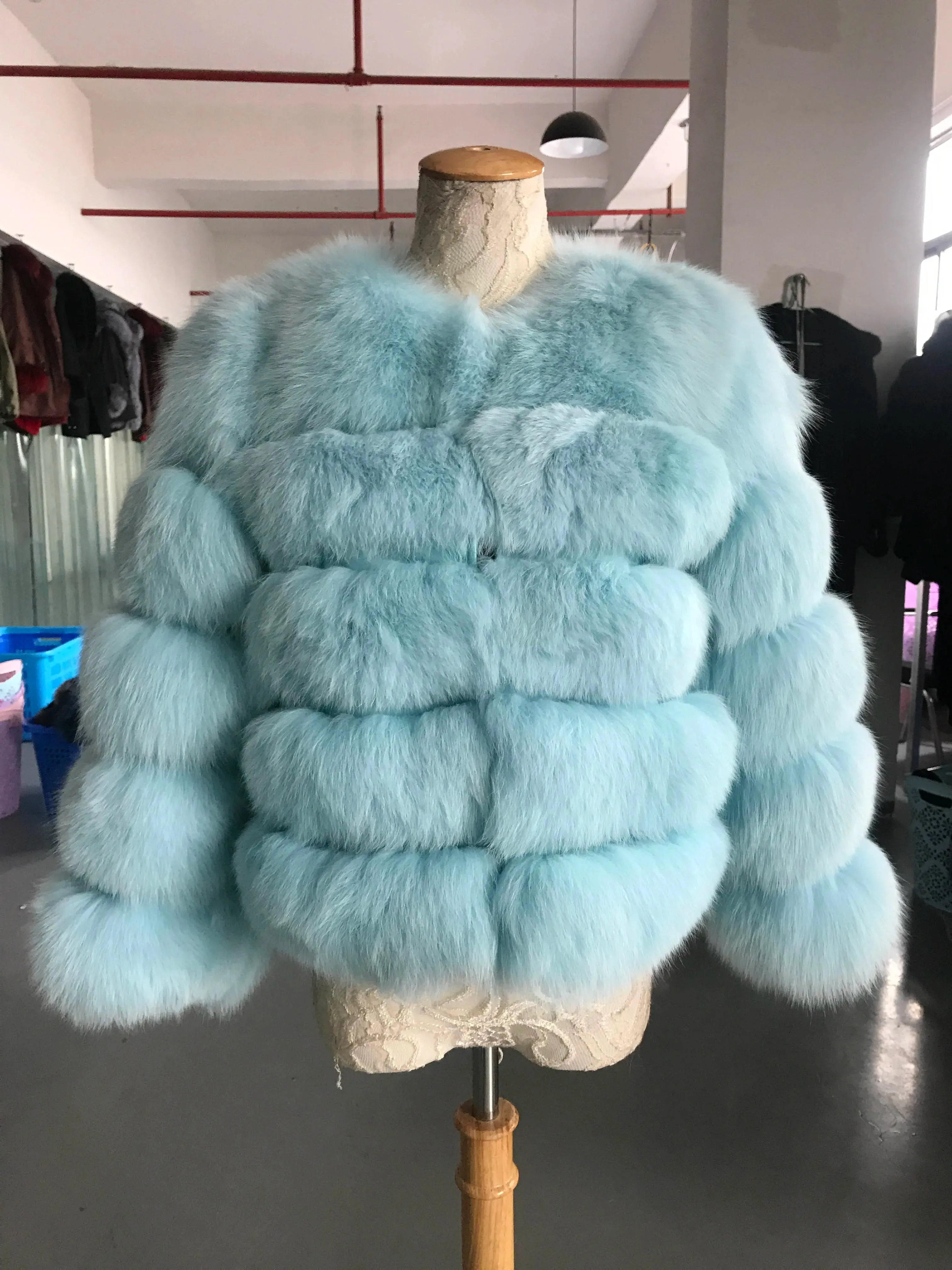 Winter  Women Warm Luxury Fake Fox Fur Coat Short Winter Fur Jacket Outerwear Natural Blue Fox Fur Jacket Outerwear